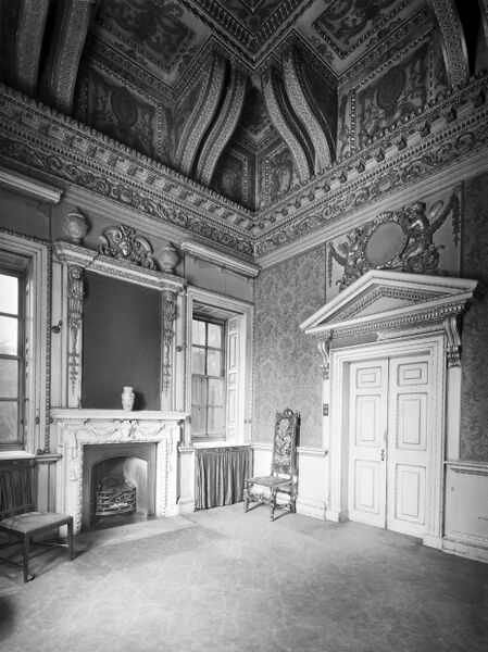 File:Chiswick House 3.jpg